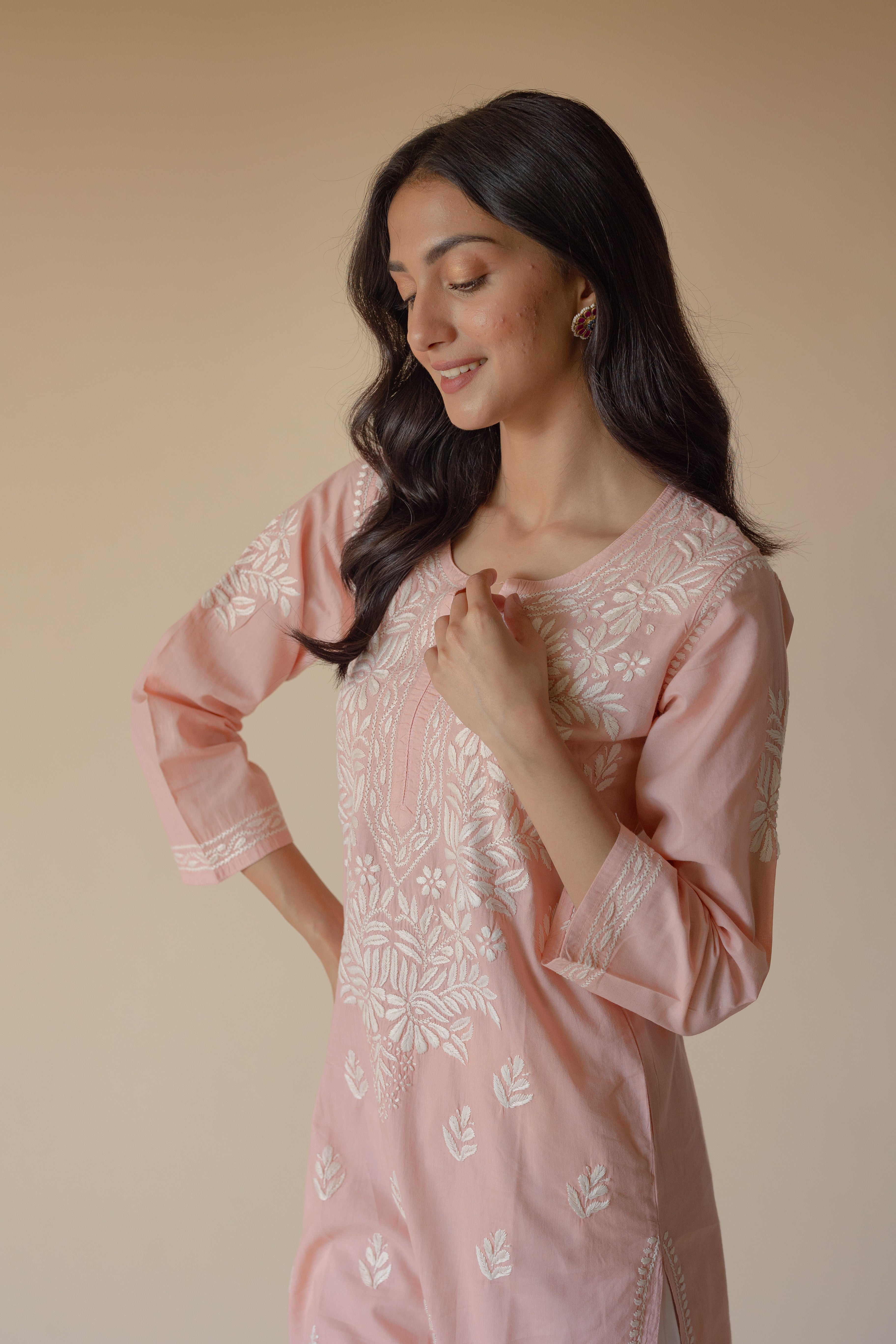 Gulbano Cotton Peach Hand Embroidered Chikankari Kurta