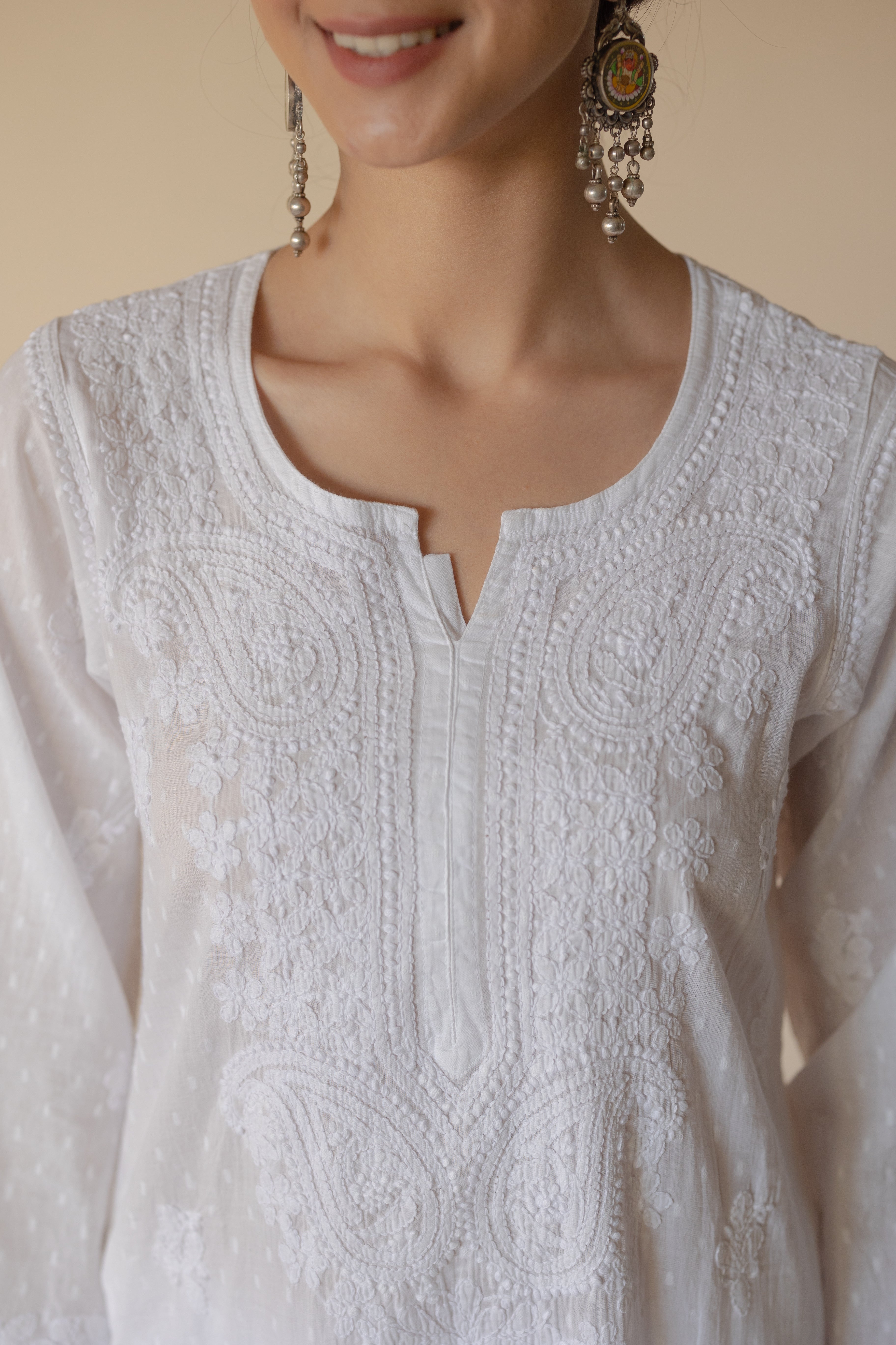 Shiza White Dobby Cotton Hand Embroidered Chikankari Kurta