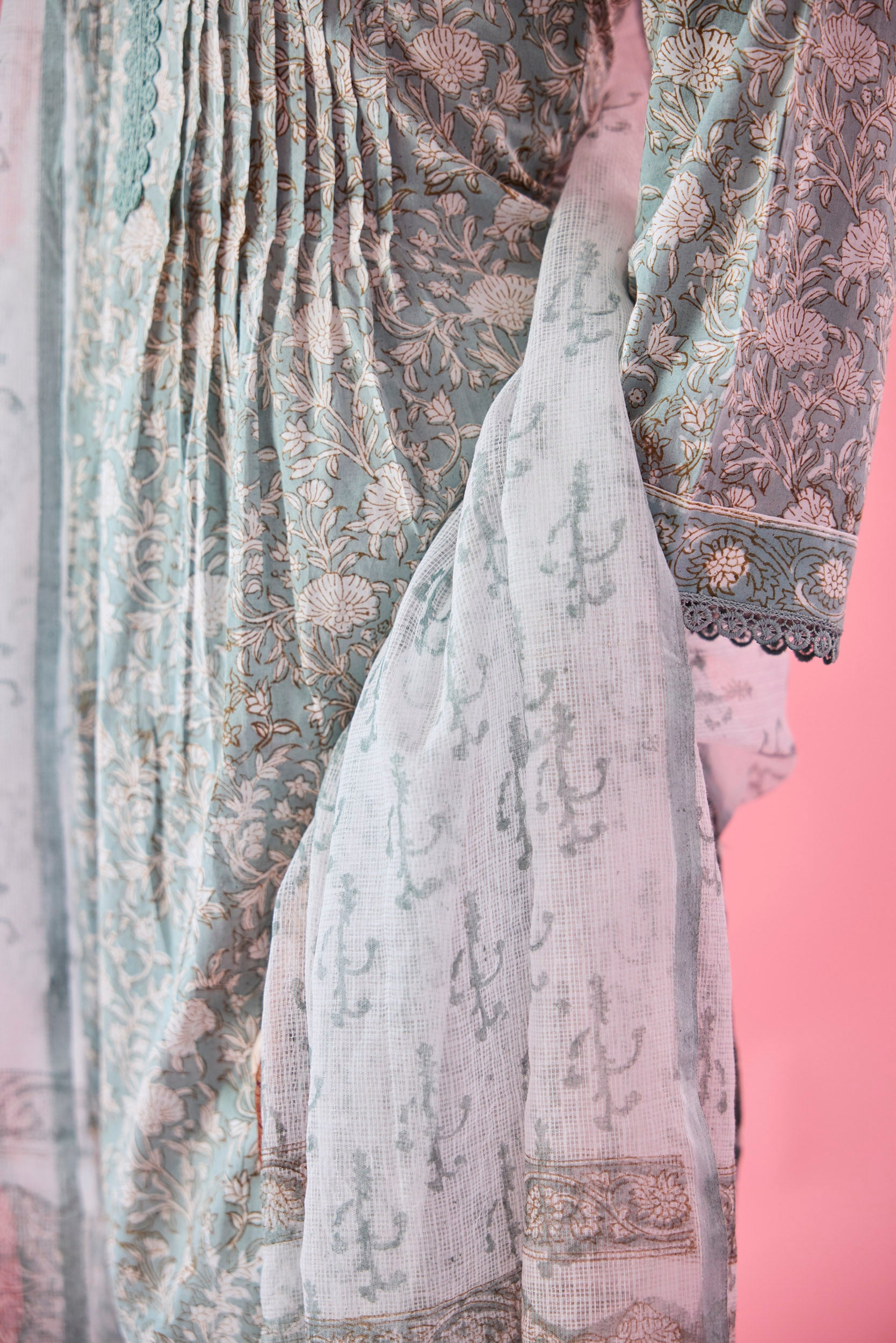 Nazneen Sea Green & White Cotton Kurta Set