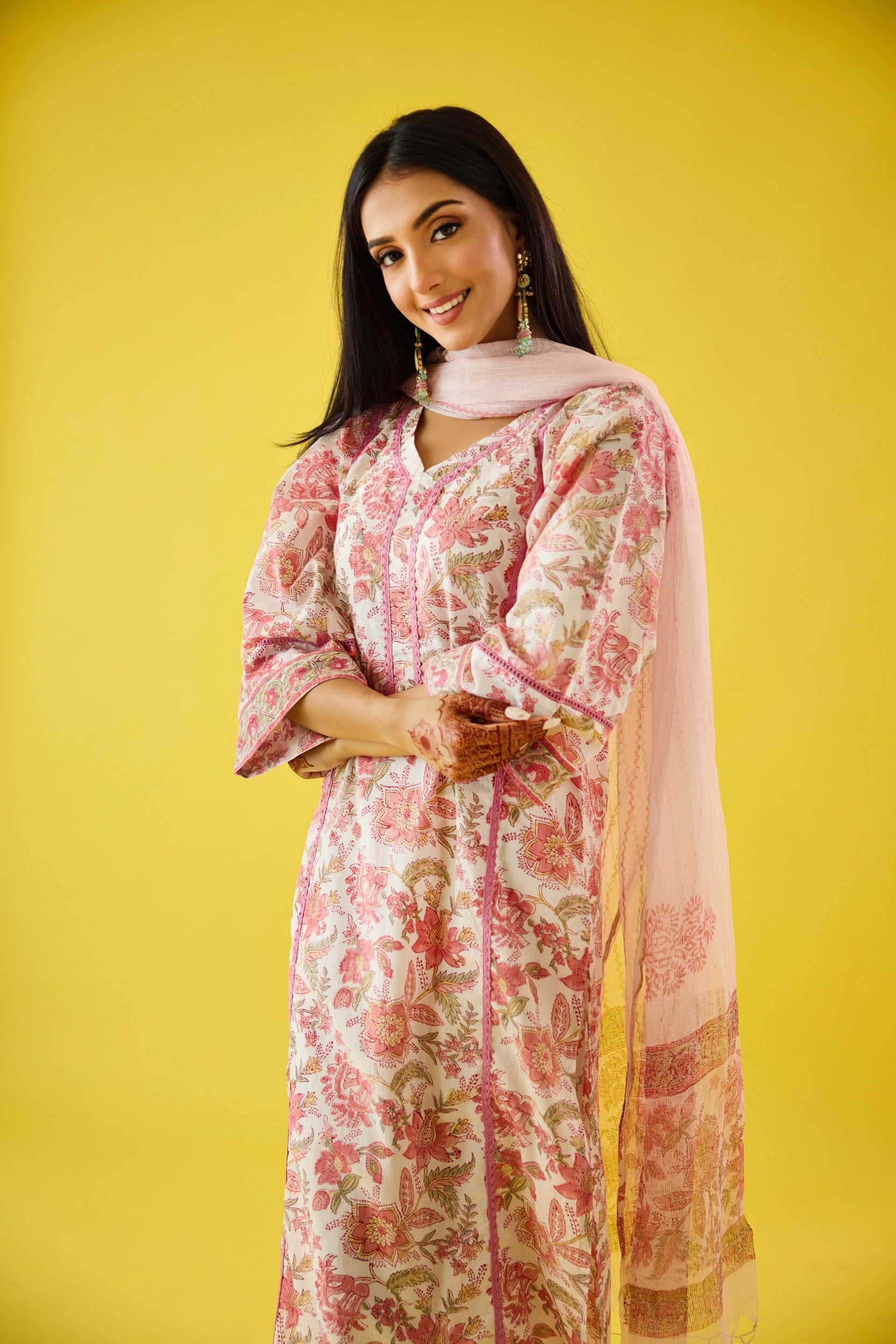 Mehrunissa Pink & White Cotton Kurta Set