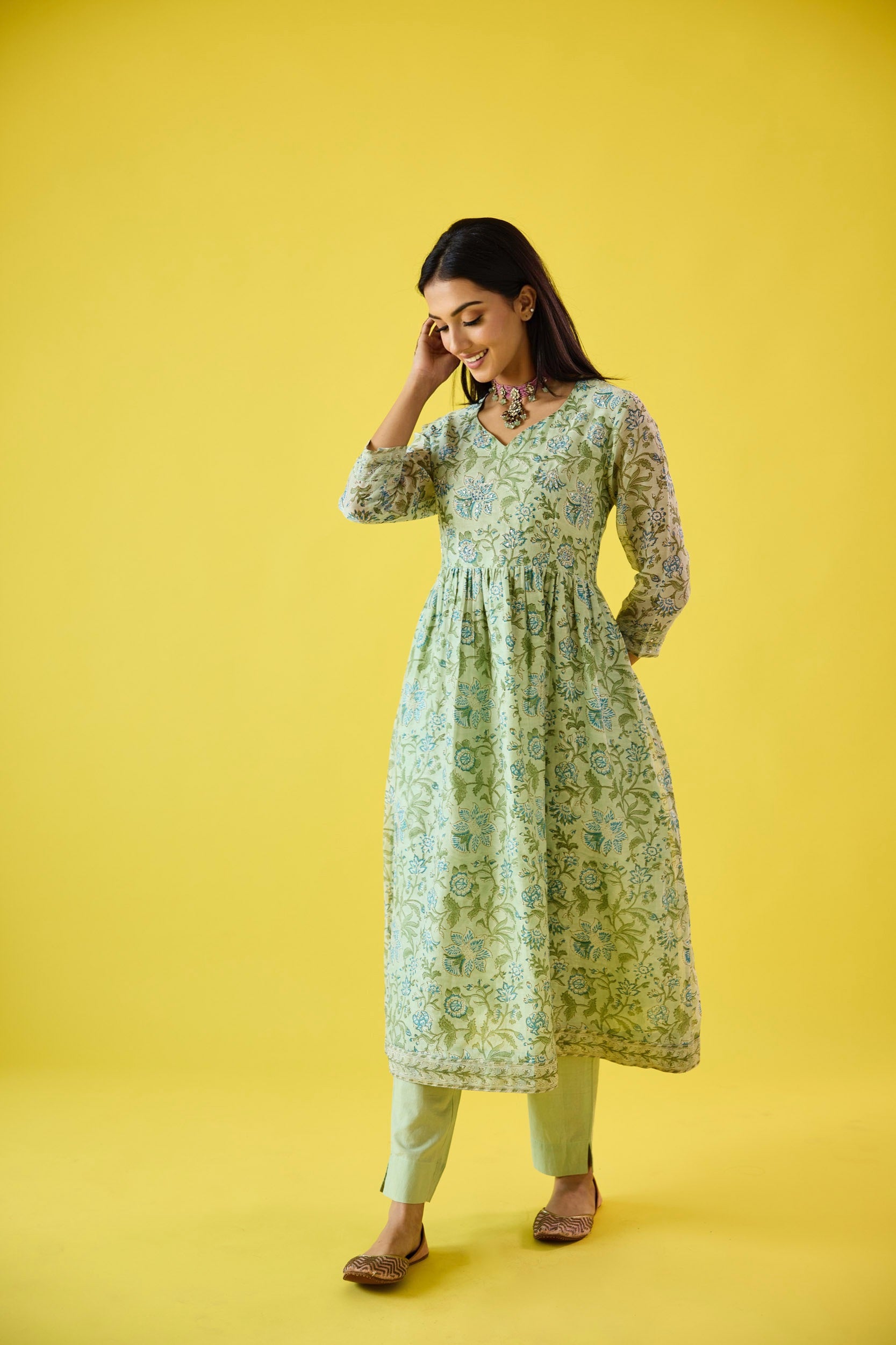 Surmayee Mint Green Chanderi Hand Embellished Kurta Set