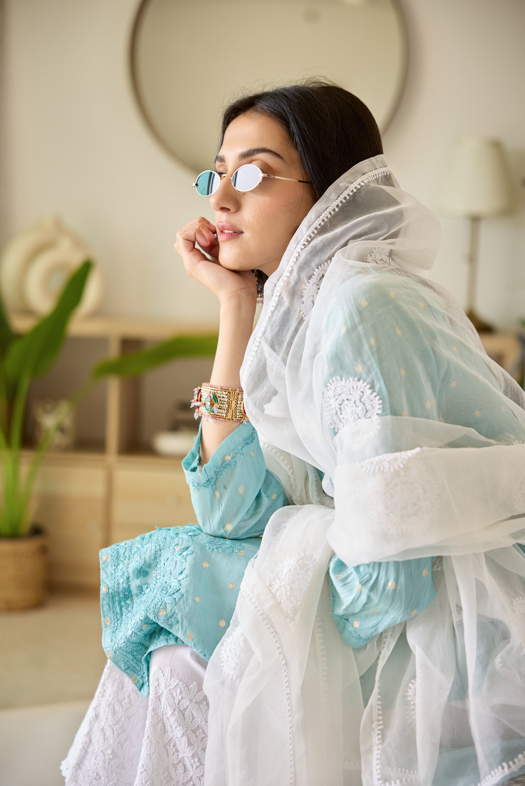 Phool White Organza Hand Embroidered Chikankari Dupatta
