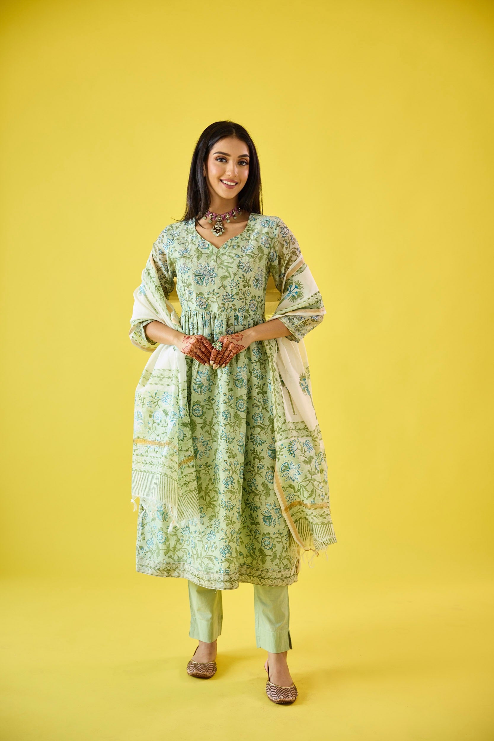 Surmayee Mint Green Chanderi Hand Embellished Kurta Set
