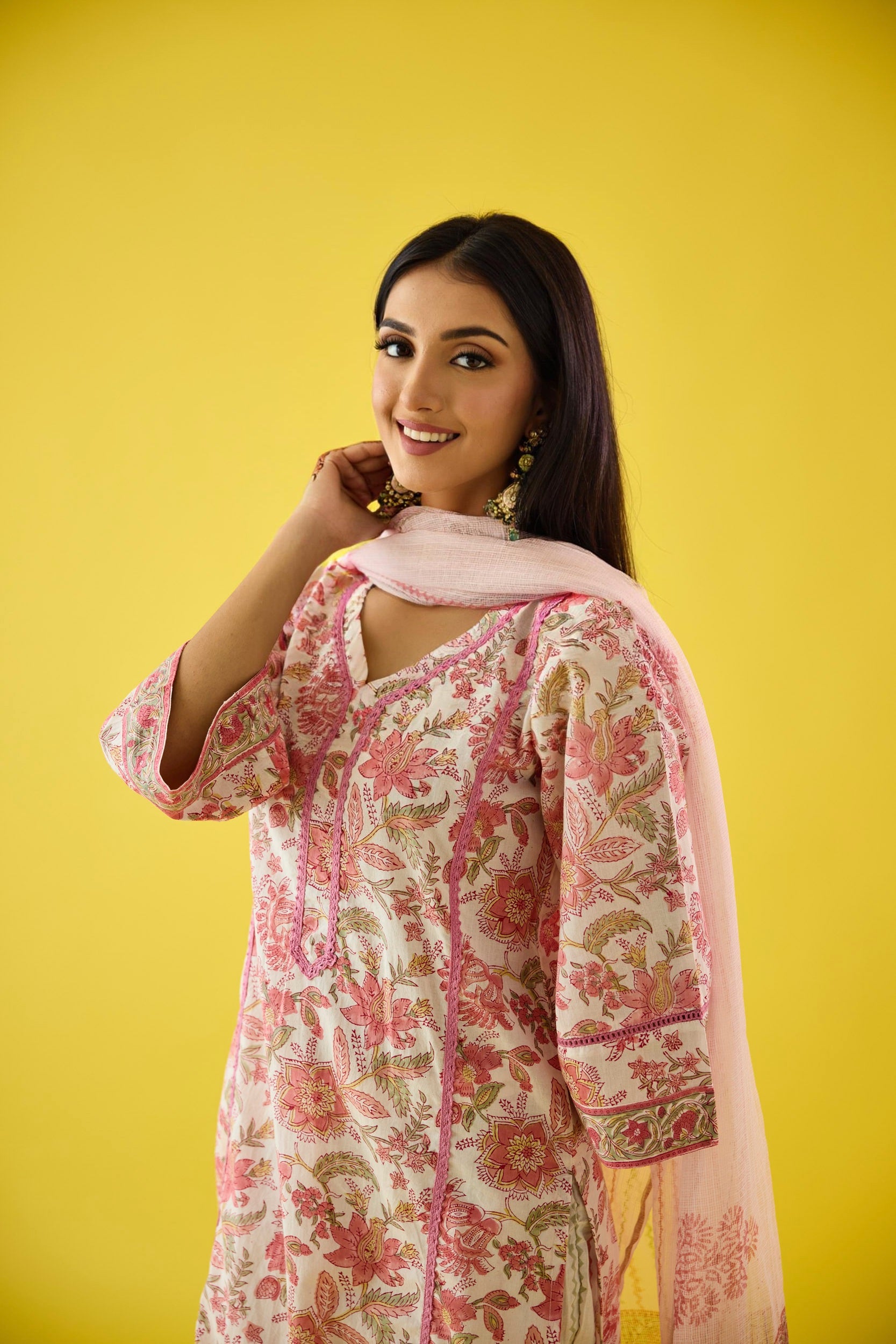 Mehrunissa Pink & White Cotton Kurta Set