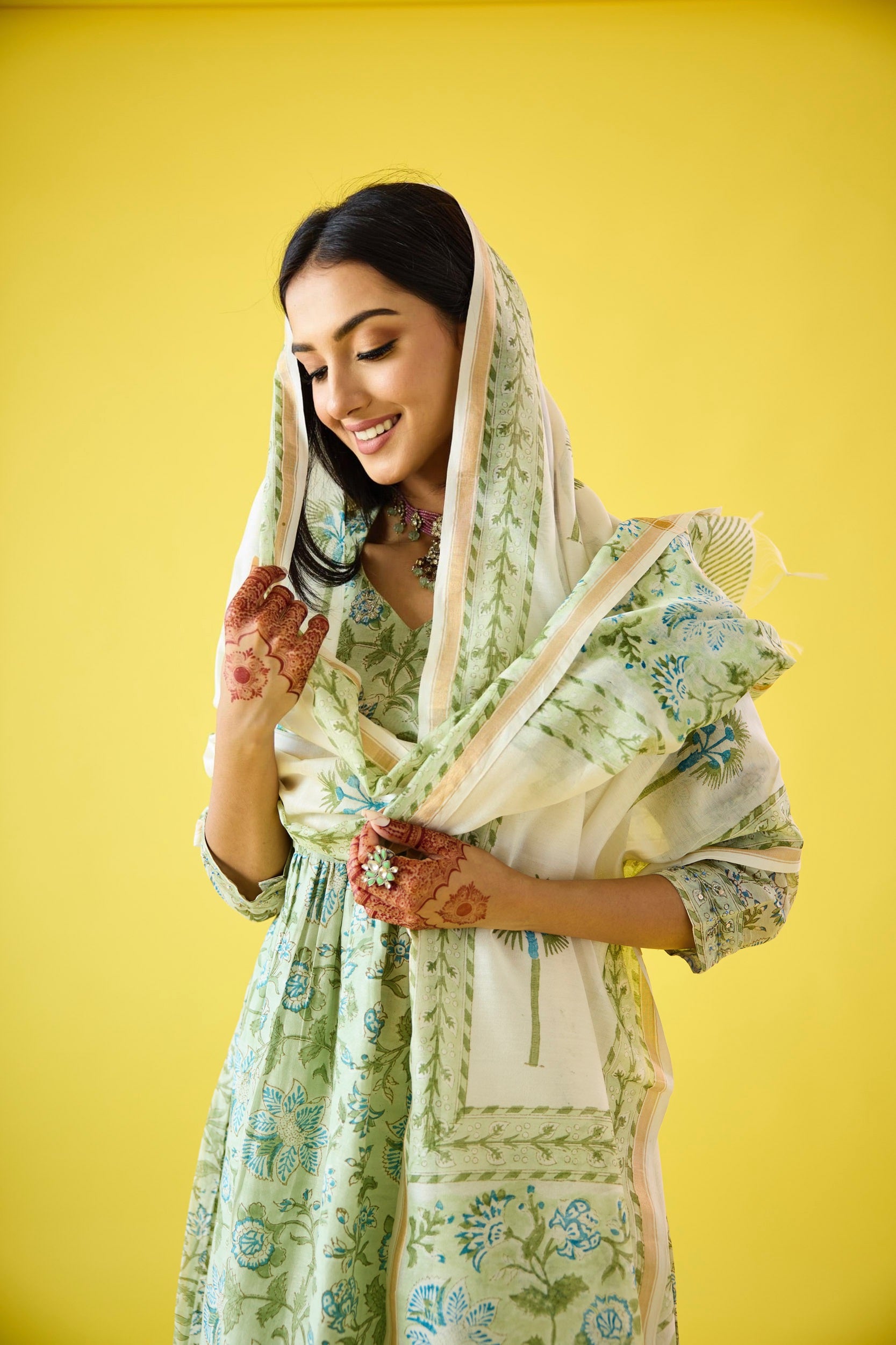 Surmayee Mint Green Chanderi Hand Embellished Kurta Set