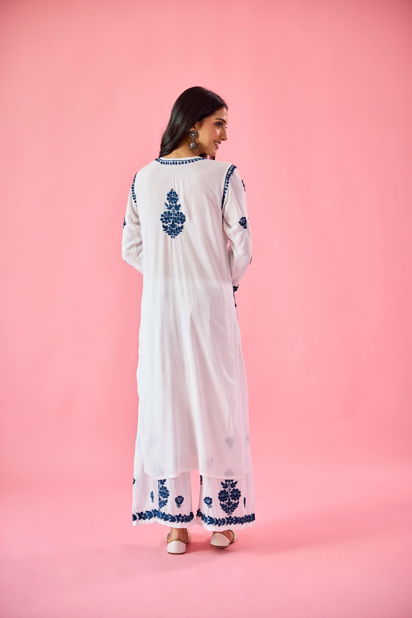 Wazira Blue & White Modal Hand Embroidered Chikankari Kurta & Pant Set