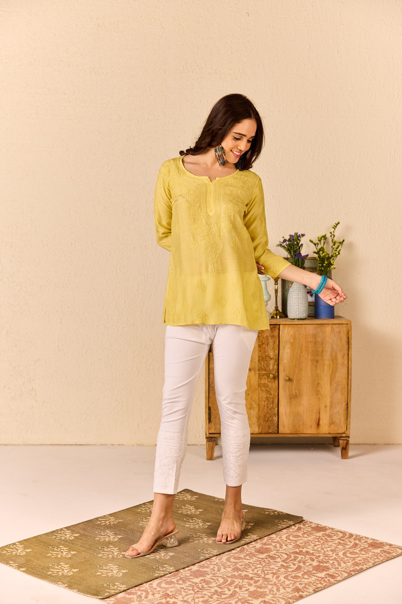 Araya Yellow Muslin Hand Embroidered Short Chikankari Kurti