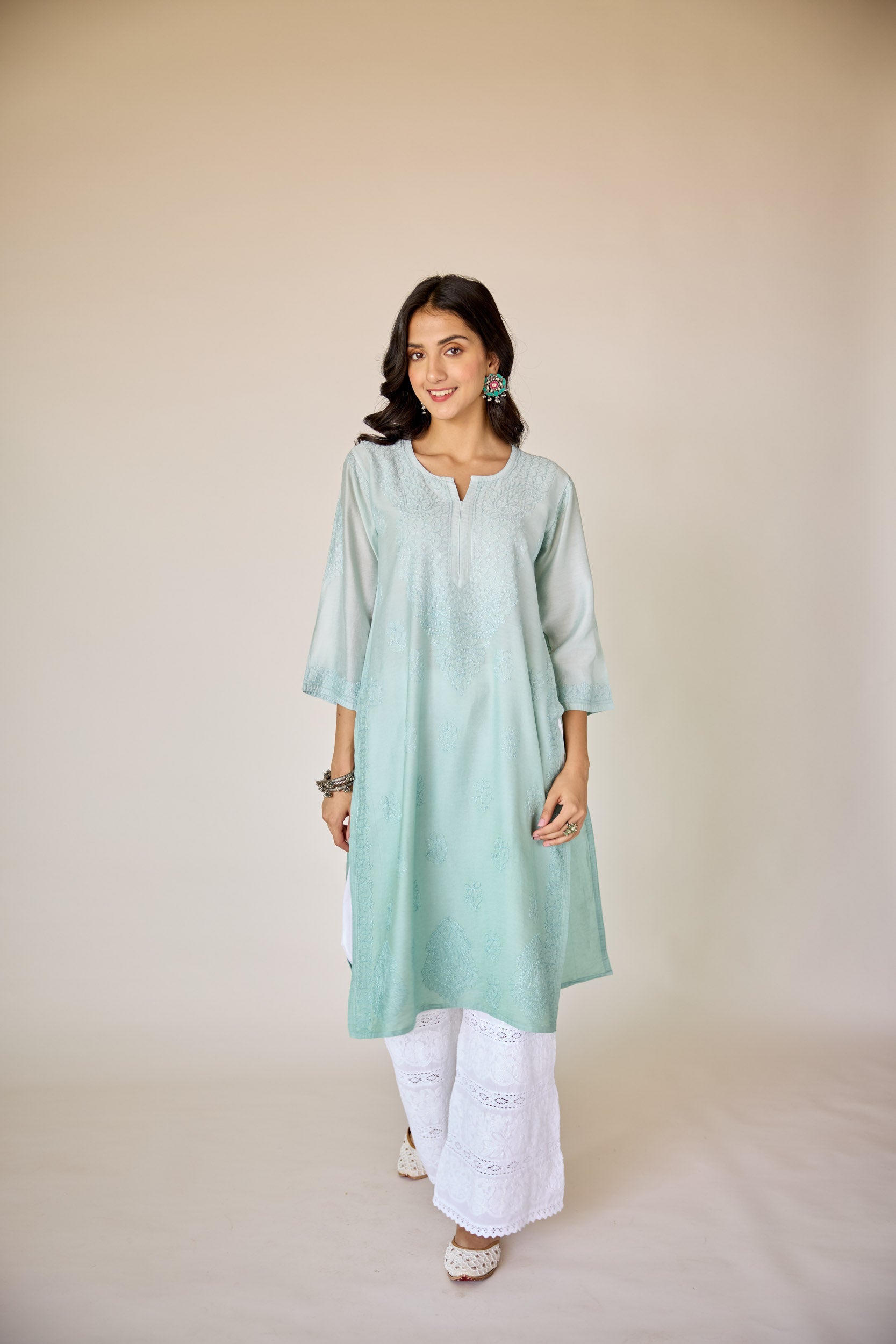 Basima Teal Ombre Chanderi Hand Embroidered Chikankari Kurta