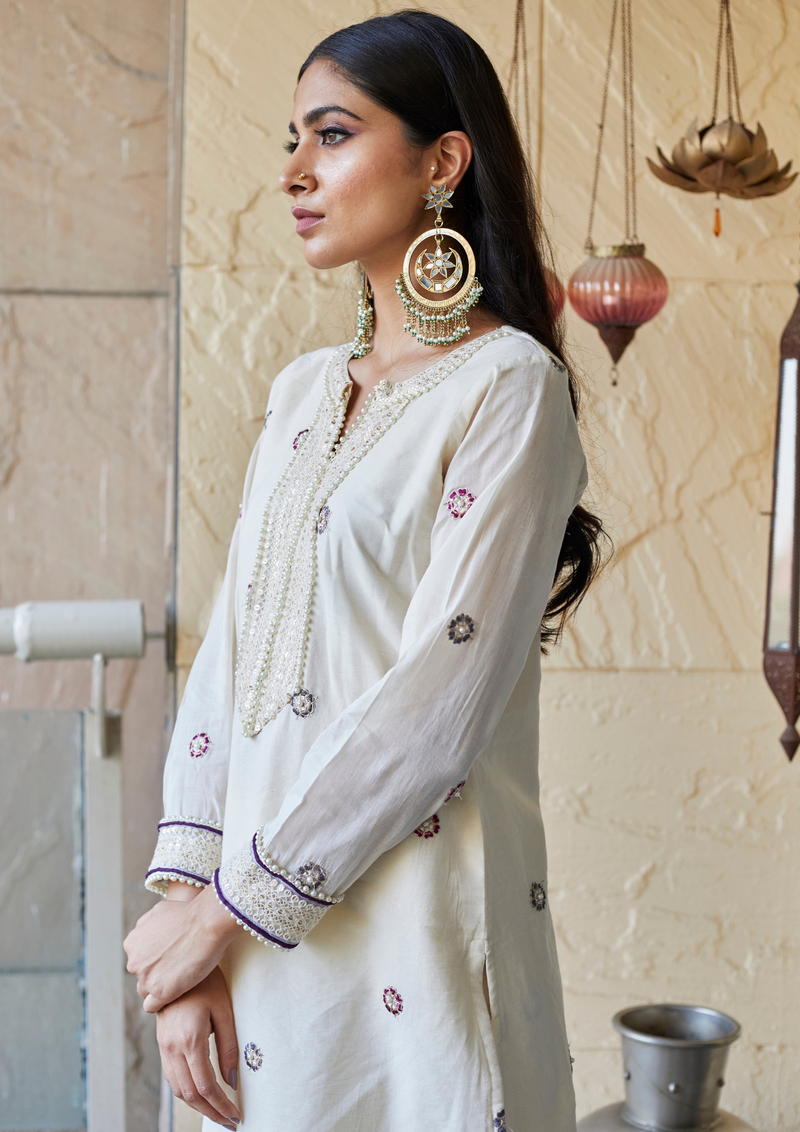 Aafreen White Straight Kurta