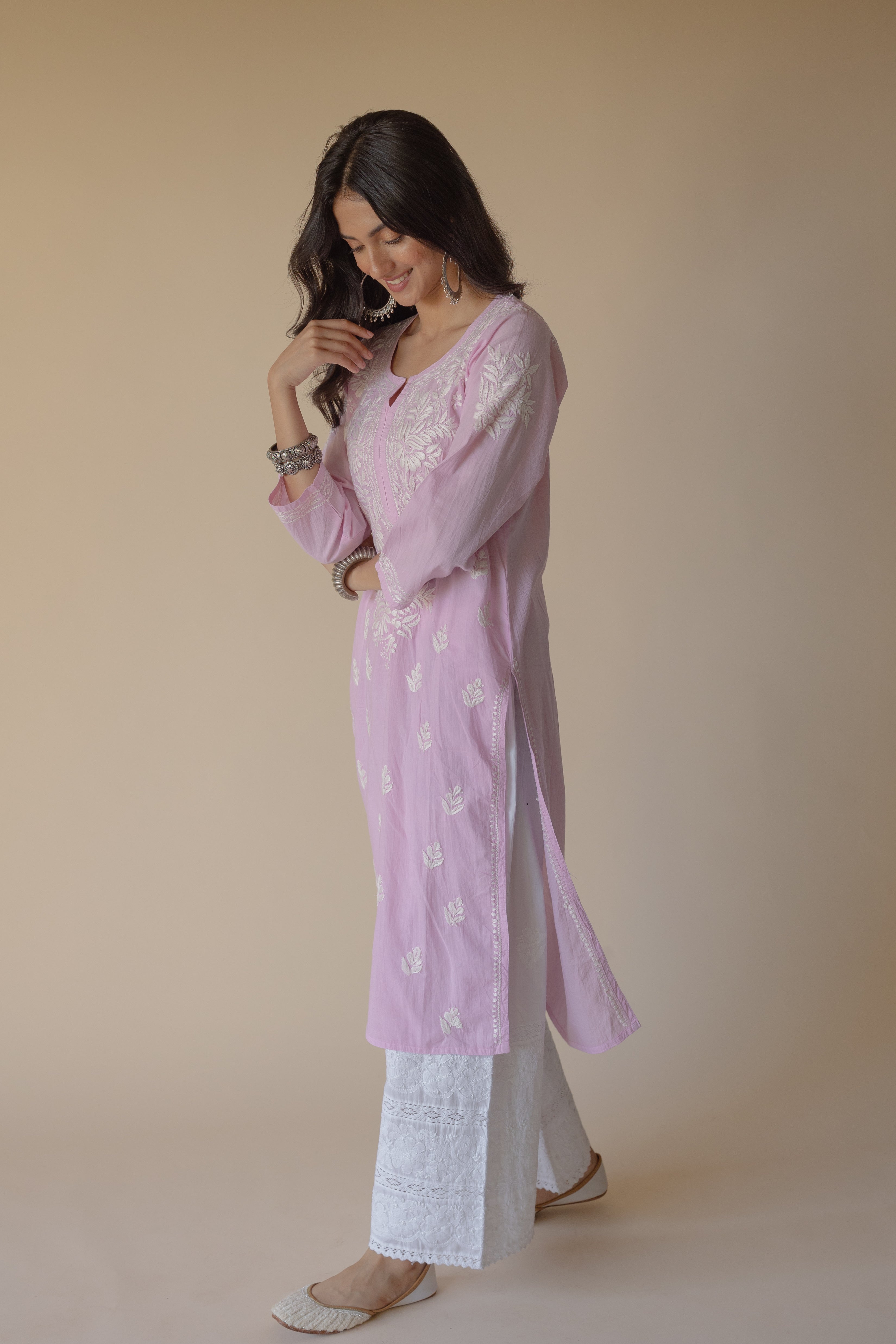 Fida Cotton Pink Hand Embroidered Chikankari Kurta