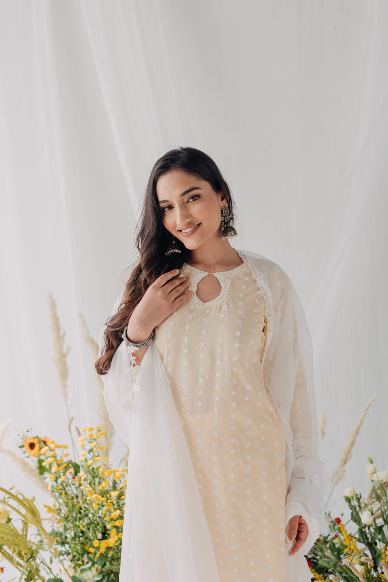 Maria Mulmul Kurta