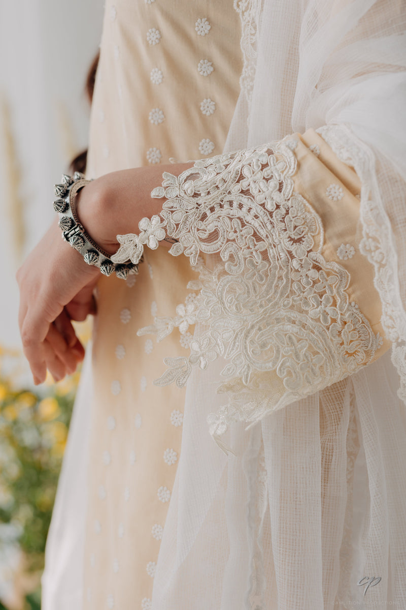 Maria Mulmul Kurta