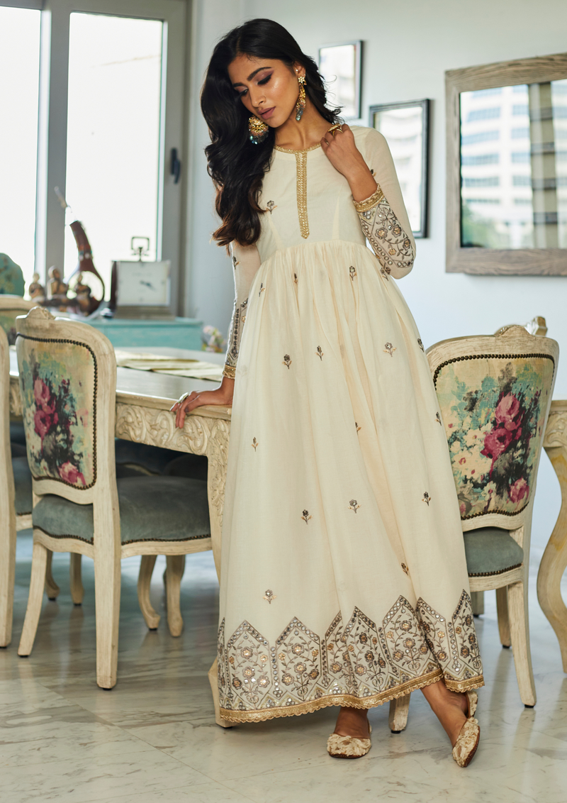 Nargis Anarkali
