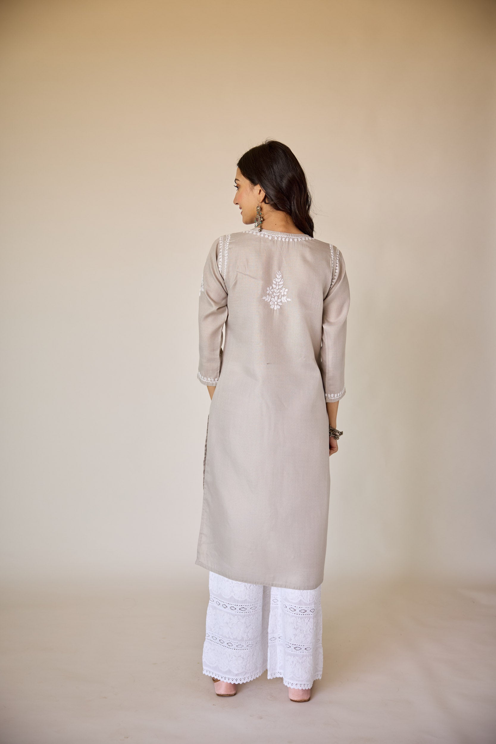 Hafsa Grey Hand Embroidered Chikankari Kurta