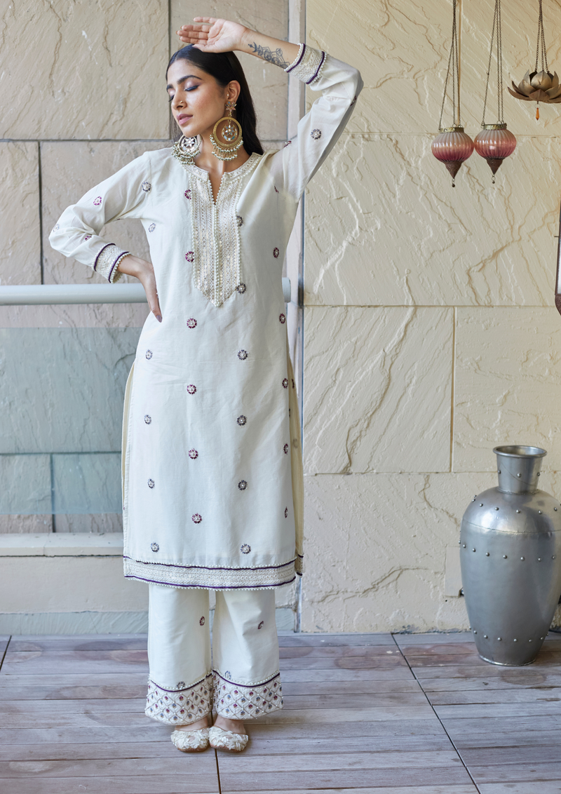 Aafreen White Straight Kurta
