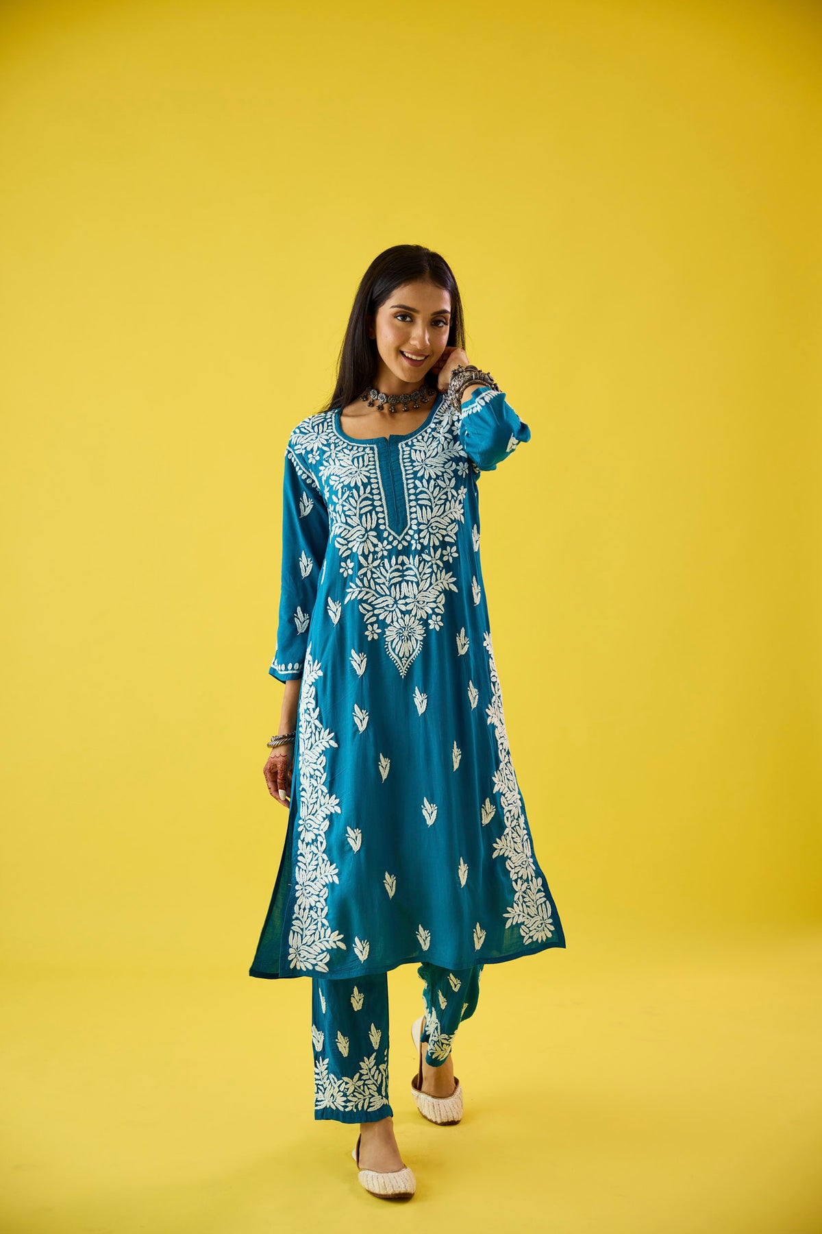 Aiyana Modal Blue Chikankari Kurti