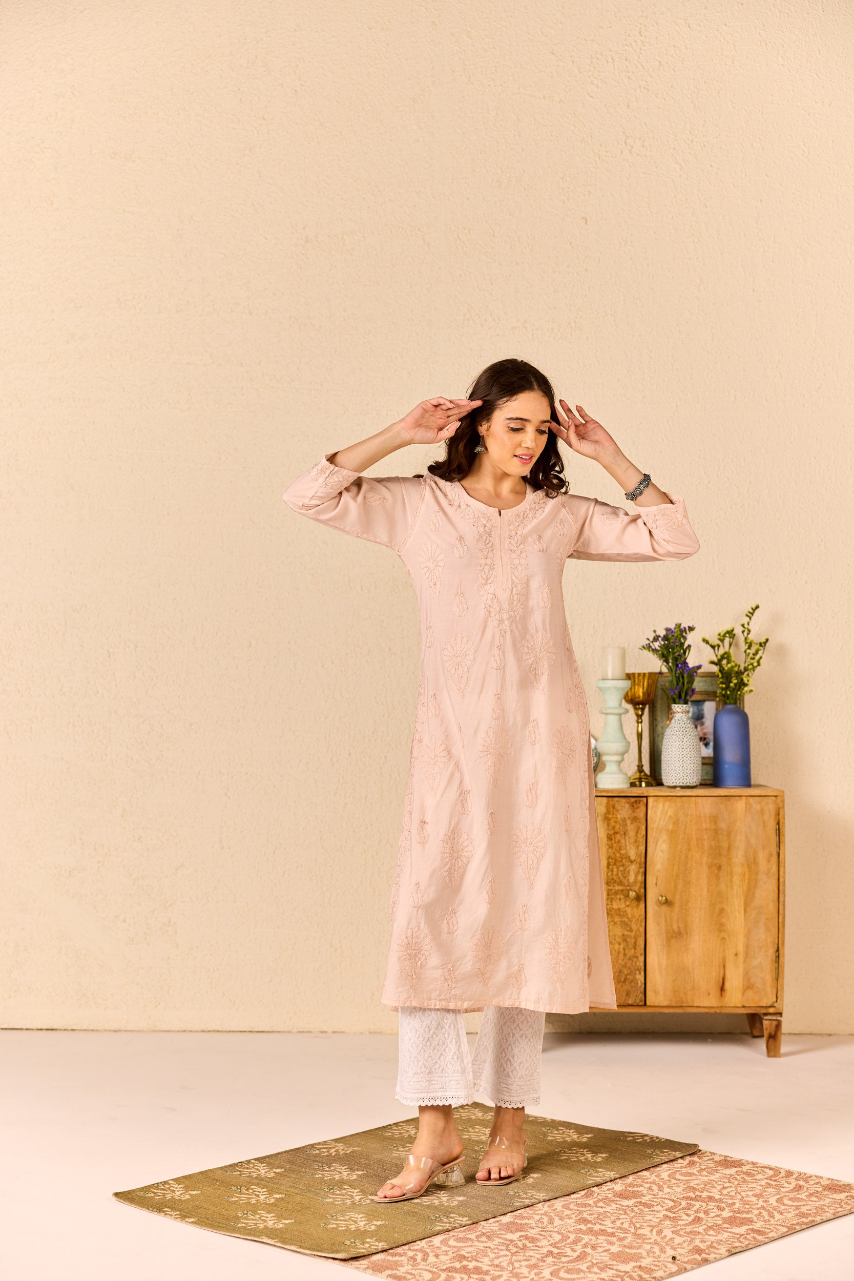 Riwaaz Nude Pink Chanderi Hand Embroidered Chikankari Kurta