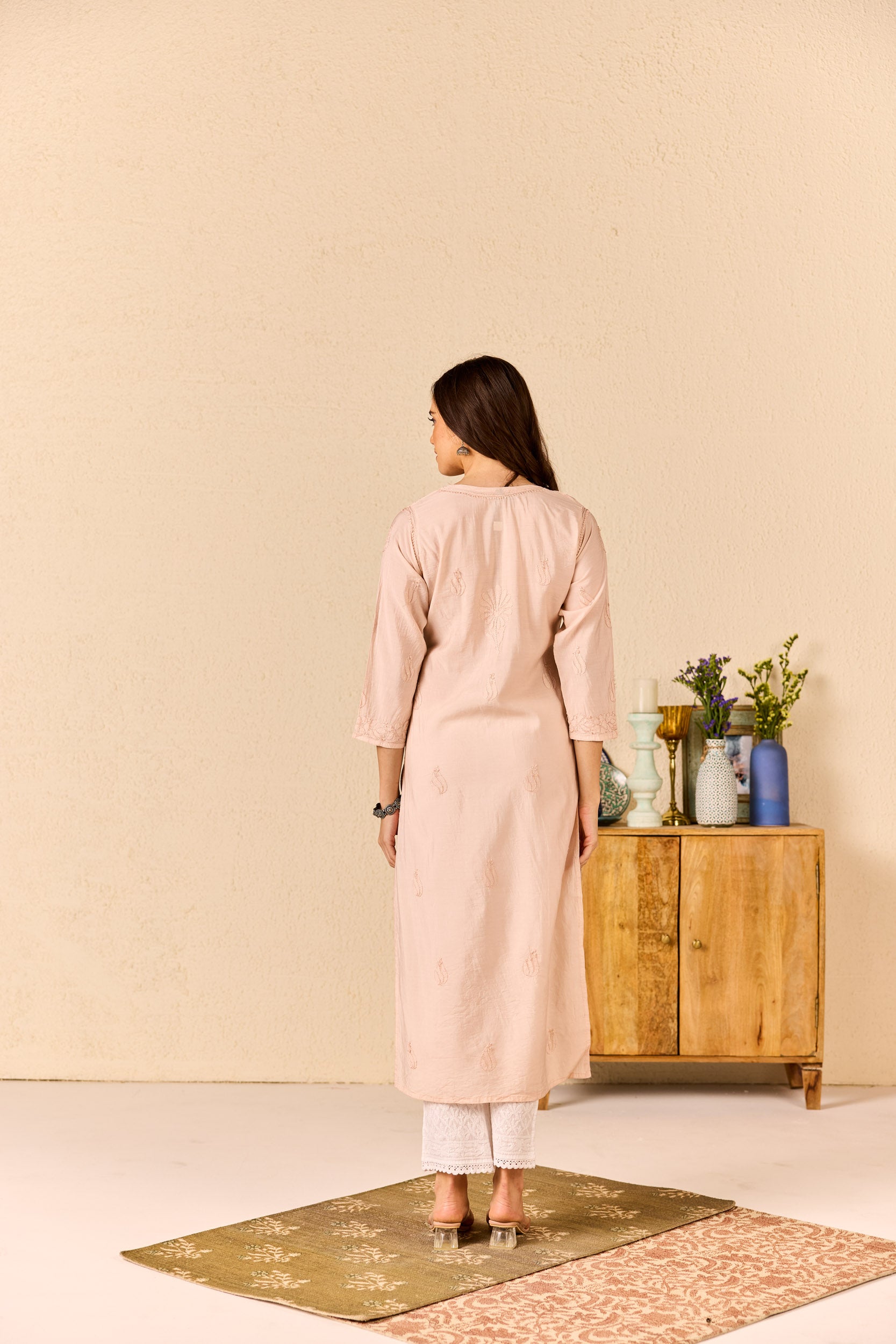 Riwaaz Nude Pink Chanderi Hand Embroidered Chikankari Kurta
