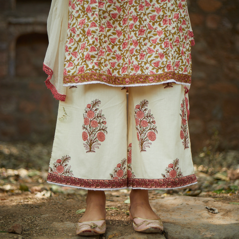 Inaya Palazzo