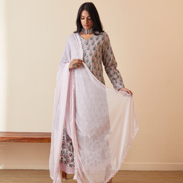 Sara Set of 3 (Kurta, Palazzo and Lace Dupatta)
