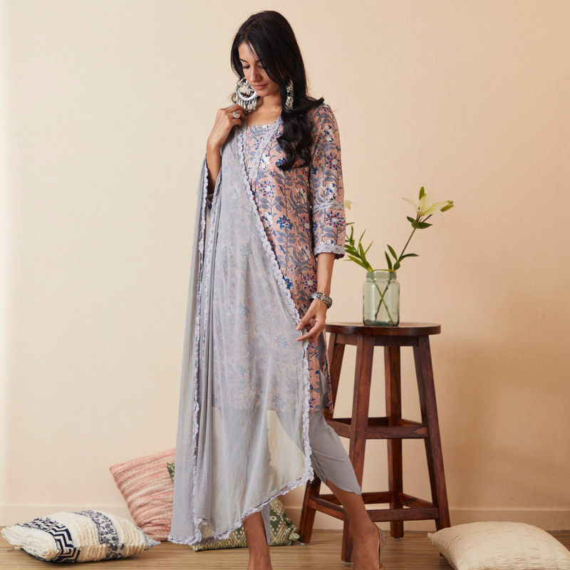 Aiza Set of 3 (Kurta, Tulip Pants and Lace Dupatta)