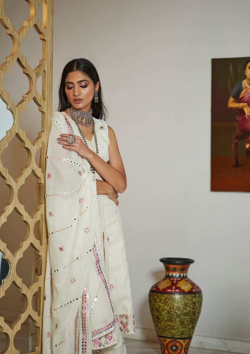 Chaandni Kurta Set