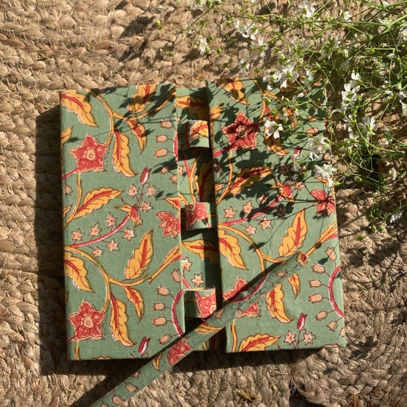 Aisha Pencil Folding Diary