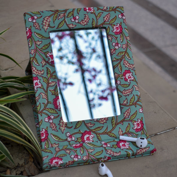 Jasmine Folding Mirror