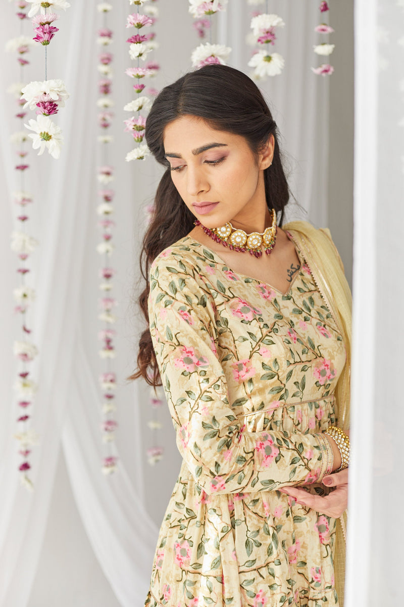 Aliza Kurta