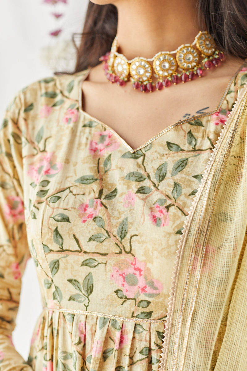 Aliza Kurta
