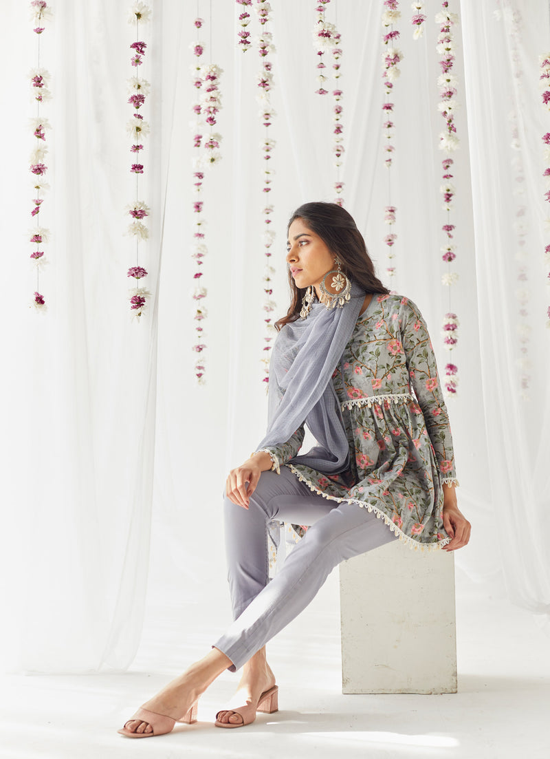 Amrah Kurta Set of 3