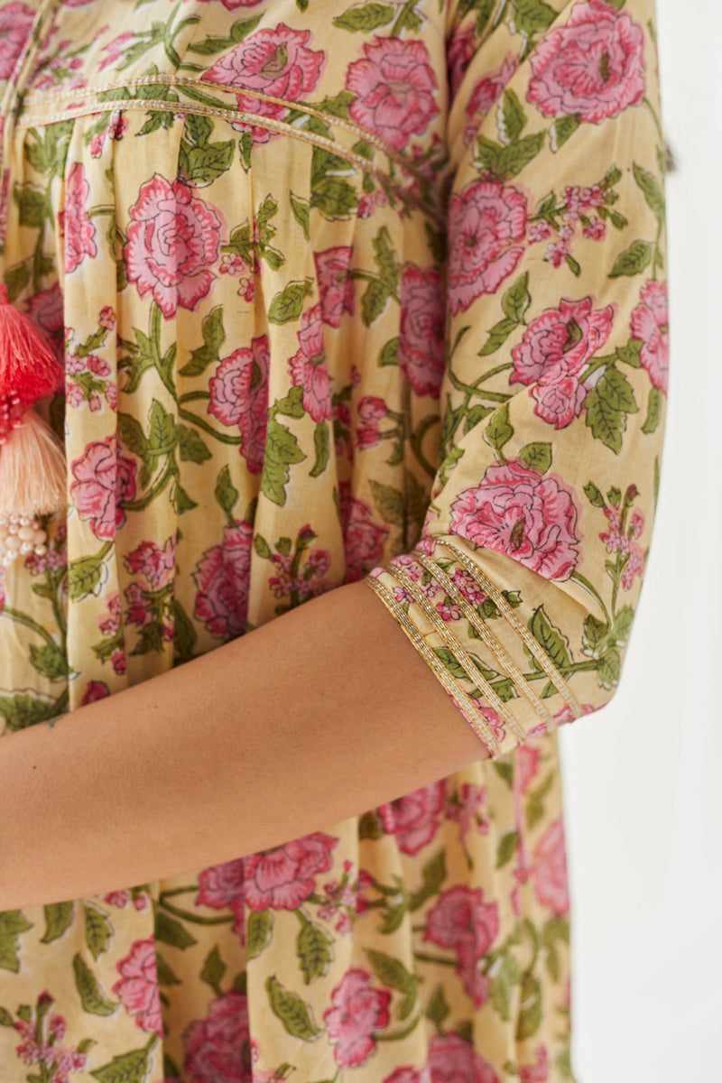 Tahira Kurta