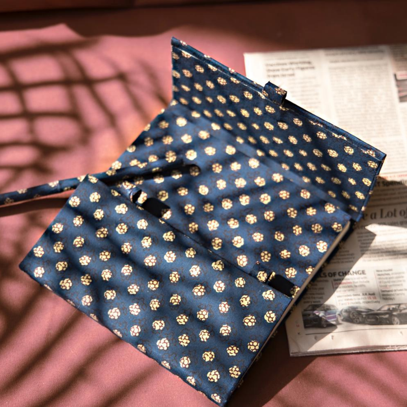Aisha Pencil Folding Diary