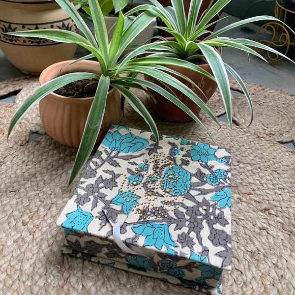 Alia Tissue Box